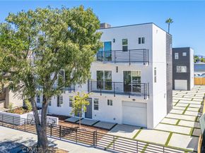 6830 Hazeltine Avenue, Van Nuys CA 91405