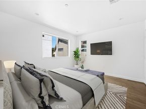 6830 Hazeltine Avenue, Van Nuys CA 91405