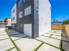 6830 Hazeltine Avenue, Van Nuys CA 91405