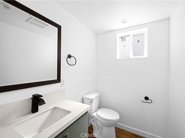 6830 Hazeltine Avenue, Van Nuys CA 91405