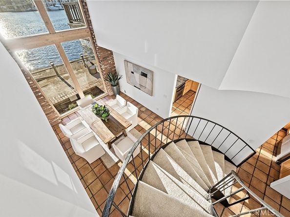 16611 Carousel Lane, Huntington Beach CA 92649