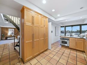16611 Carousel Lane, Huntington Beach CA 92649