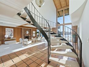 16611 Carousel Lane, Huntington Beach CA 92649