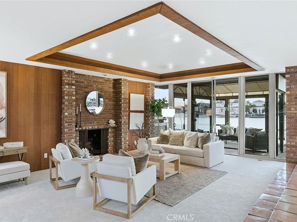 16611 Carousel Lane, Huntington Beach CA 92649