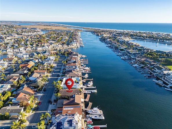 16611 Carousel Lane, Huntington Beach CA 92649