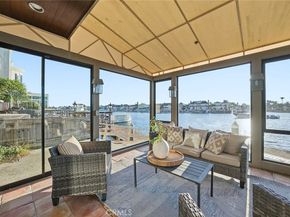 16611 Carousel Lane, Huntington Beach CA 92649