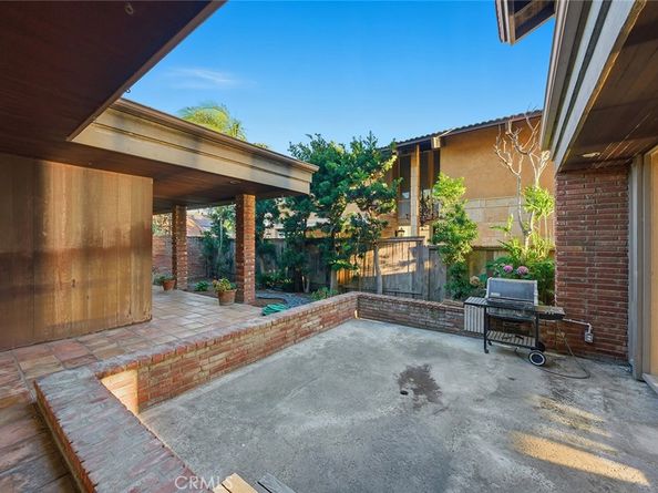 16611 Carousel Lane, Huntington Beach CA 92649