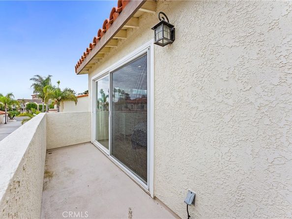 4700 Warner Avenue 112, Huntington Beach CA 92649