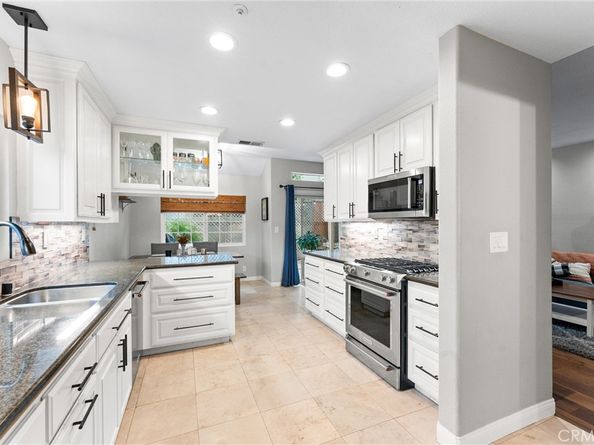 4700 Warner Avenue 112, Huntington Beach CA 92649