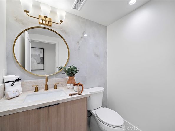 5262 Glenroy Dr, Huntington Beach CA 92649
