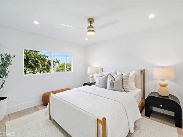 5262 Glenroy Dr, Huntington Beach CA 92649
