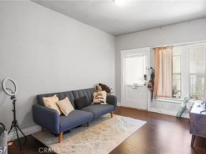 4125 S Figueroa Street 202, Los Angeles CA 90037