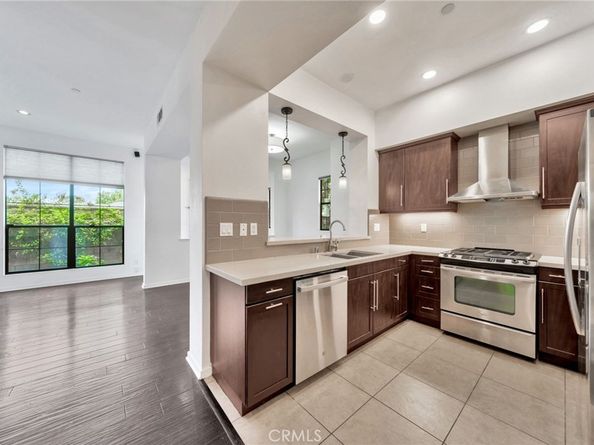 561 W Maple Avenue, Orange CA 92868