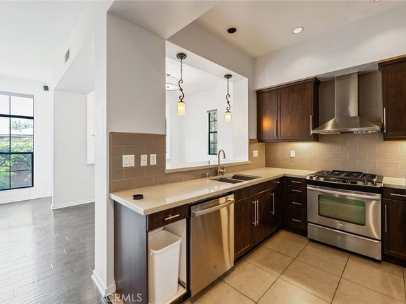 561 W Maple Avenue, Orange CA 92868