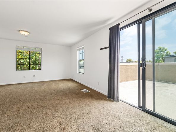 561 W Maple Avenue, Orange CA 92868