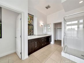 561 W Maple Avenue, Orange CA 92868