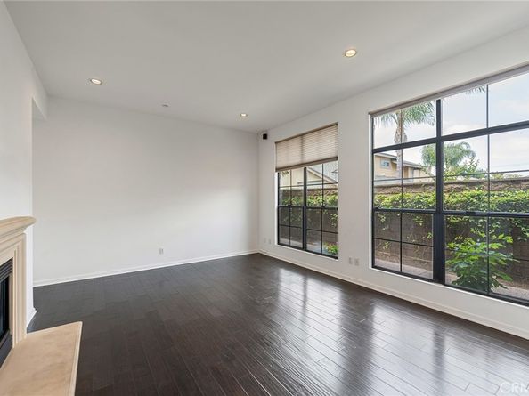 561 W Maple Avenue, Orange CA 92868