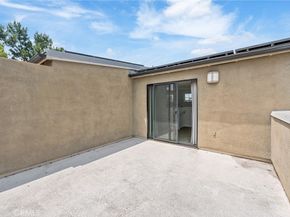 561 W Maple Avenue, Orange CA 92868