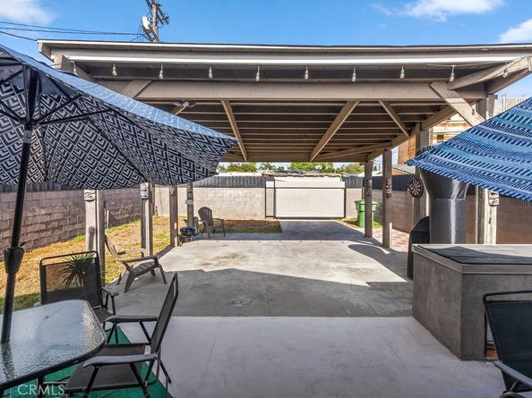 1417 W Gage Avenue, Los Angeles CA 90047