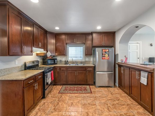 1417 W Gage Avenue, Los Angeles CA 90047