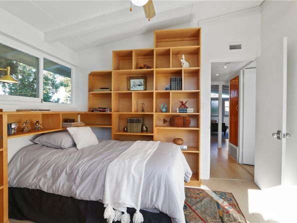 3012 Roxanne Avenue, Long Beach CA 90808