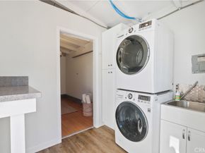 3012 Roxanne Avenue, Long Beach CA 90808