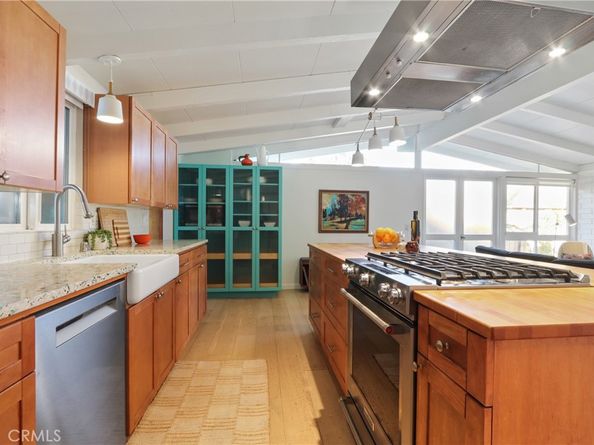 3012 Roxanne Avenue, Long Beach CA 90808