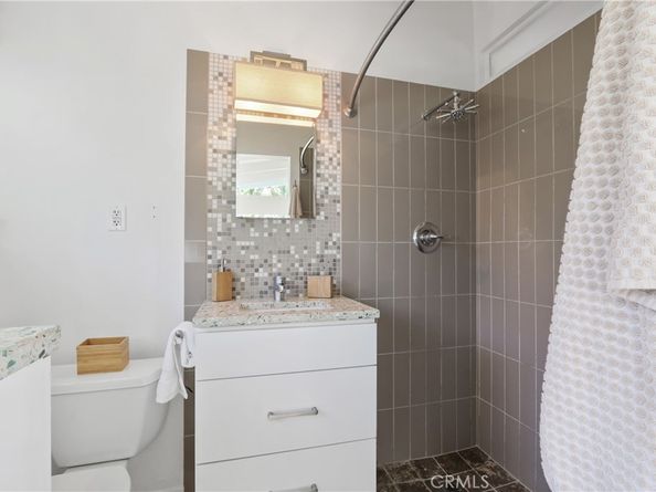 3012 Roxanne Avenue, Long Beach CA 90808