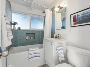 3012 Roxanne Avenue, Long Beach CA 90808