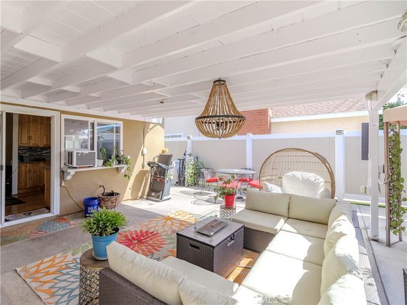 2318 W Moore Ave, Santa Ana CA 92704