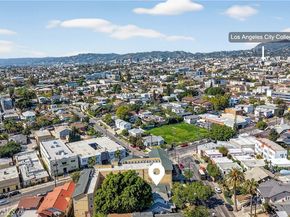 3538 London, Los Angeles CA 90026