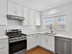 3538 London, Los Angeles CA 90026