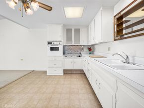 13660 Annandale Drive 21J M1, Seal Beach CA 90740