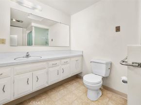 13660 Annandale Drive 21J M1, Seal Beach CA 90740