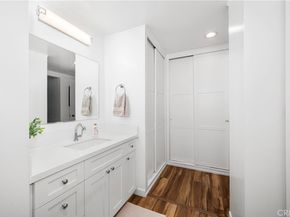 1981 McKinney Way M-15 14K, Seal Beach CA 90740