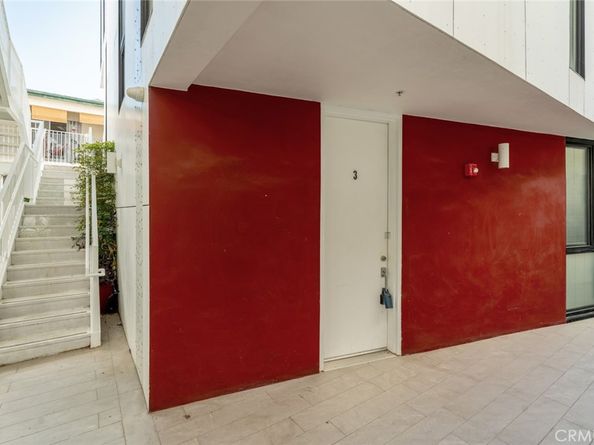 1253 N Sweetzer 3, West Hollywood CA 90069