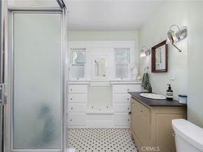 1005 Roswell Avenue, Long Beach CA 90804