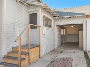 1005 Roswell Avenue, Long Beach CA 90804