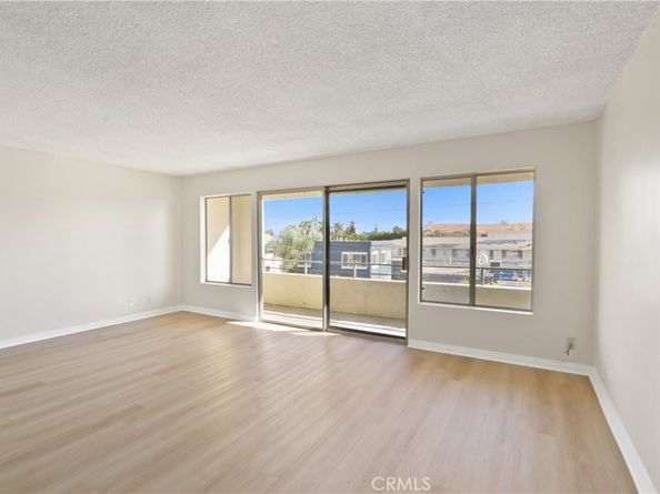 1187 E 3rd Street 215, Long Beach CA 90802