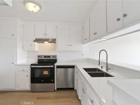 1187 E 3rd Street 215, Long Beach CA 90802