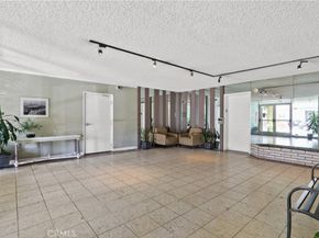 1187 E 3rd Street 215, Long Beach CA 90802