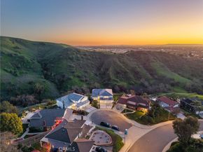 4807 Cinco View Drive, Whittier CA 90601