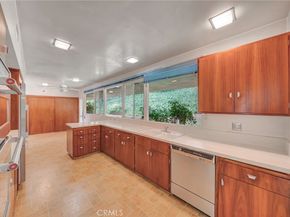 574 S Chaparro, Covina CA 91724