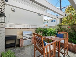 33 Palermo Walk, Long Beach CA 90803