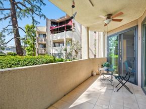 5216 Yarmouth Avenue 106, Encino CA 91316