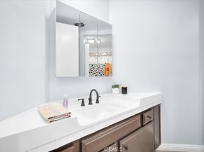 5216 Yarmouth Avenue 106, Encino CA 91316