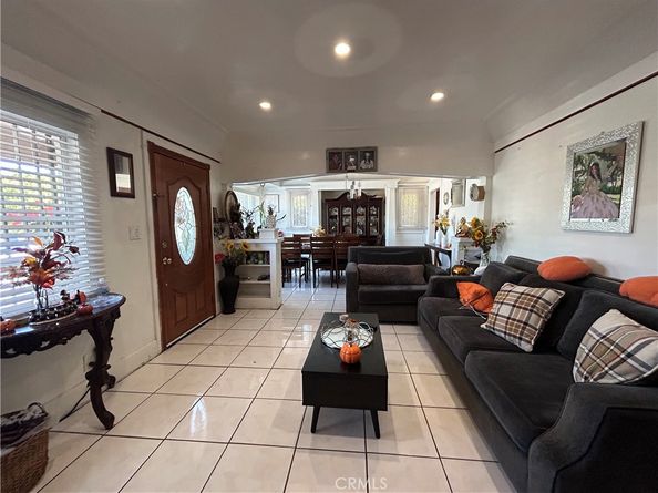 222 W 87th, Los Angeles CA 90003