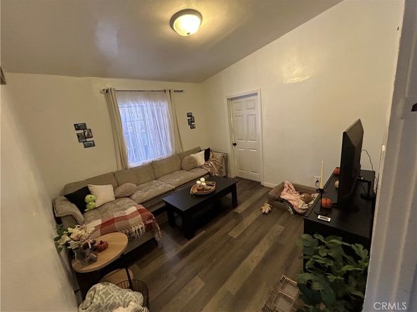 222 W 87th, Los Angeles CA 90003