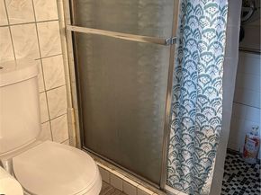 222 W 87th, Los Angeles CA 90003