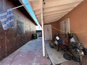 222 W 87th, Los Angeles CA 90003